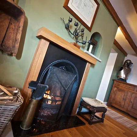 Stunning Yew Tree Cottage Westow Room photo