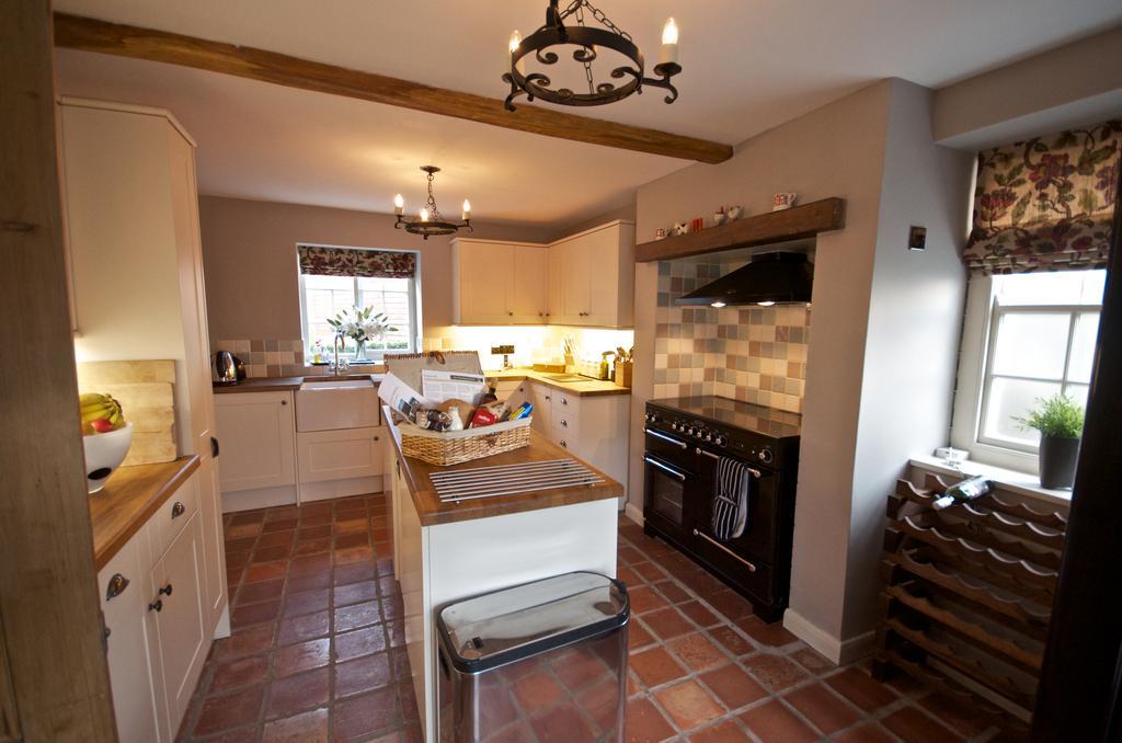 Stunning Yew Tree Landhaus *